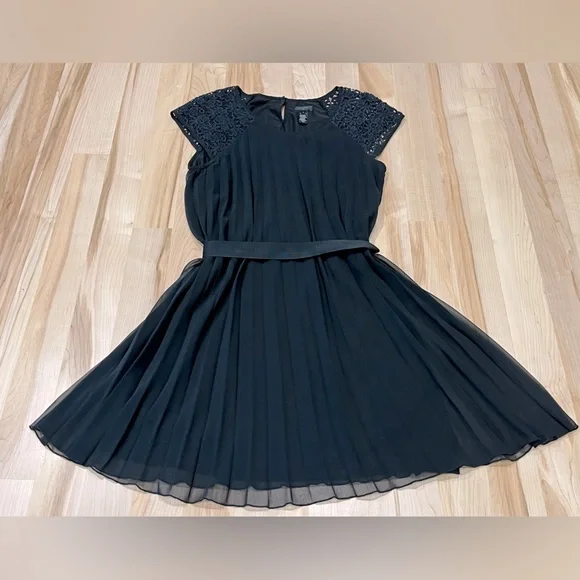 navy blue dress for baby girl Pleated Mini Dress With Tie Detail For Women main image 0
